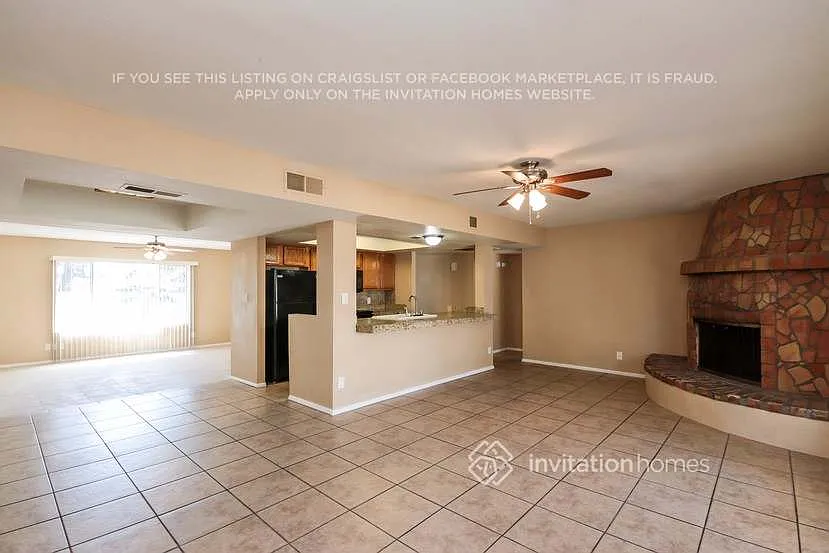 5816 W Carol Ann Way Glendale, AZ 85306 — Photo 3