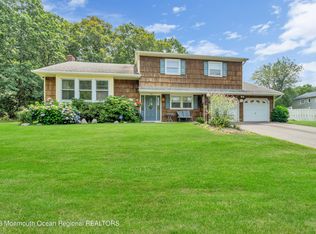 30 High Ridge Rd, Howell, NJ 07731