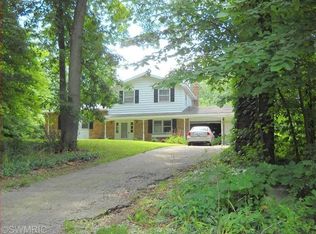 4054 Hall St SW, Grand Rapids, MI 49534