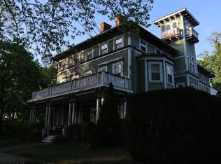 101 Main St APT 3F, Riverton, NJ 08077