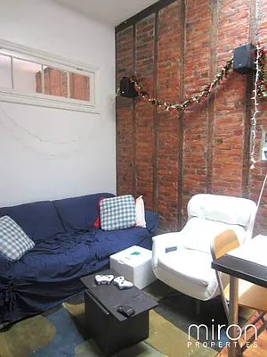 Rented by Miron Properties | media 80