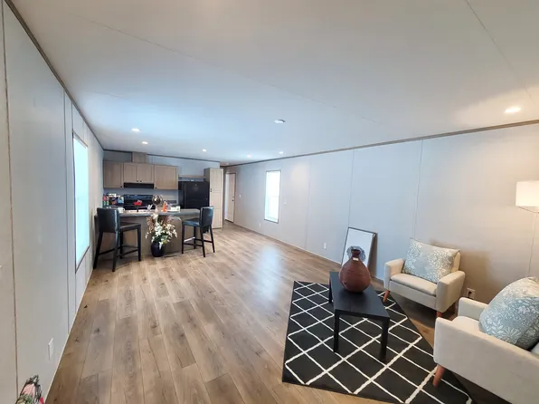 2 Deerwood Park, Centralia, IL 62801