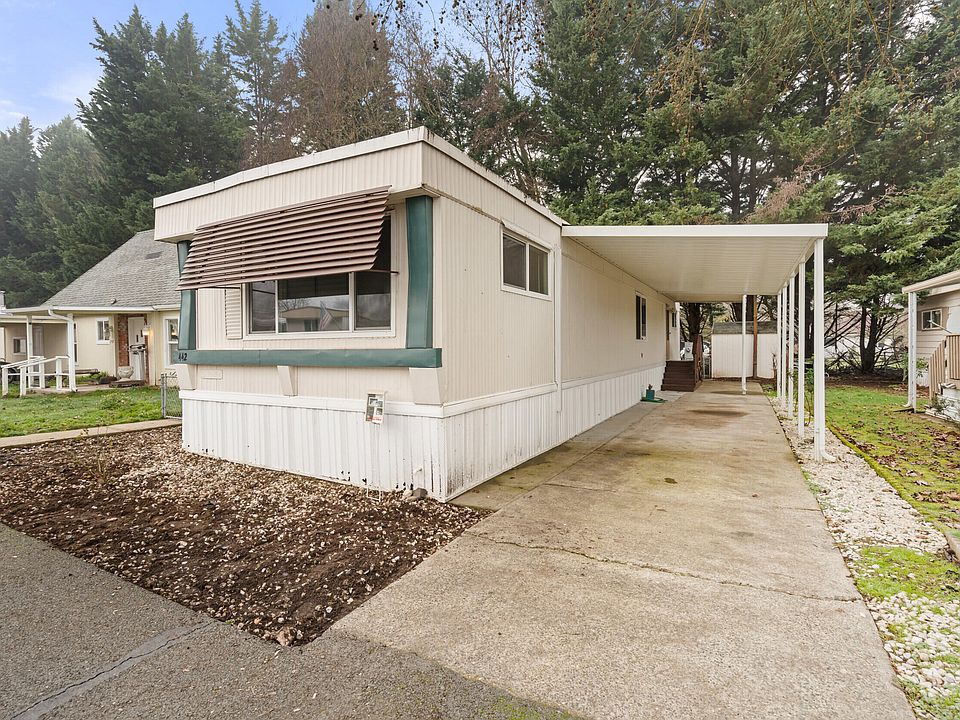 1st image of 442 Ashwood Dr