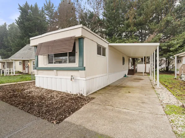 442 Ashwood Dr, Grants Pass, OR 97526