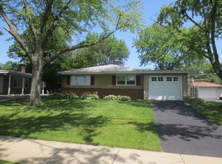 2508 Central Rd, Rolling Meadows, IL 60008