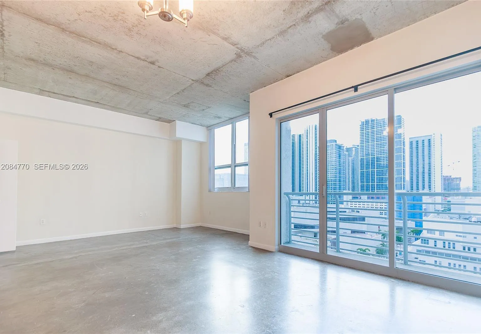 The Loft Downtown Ii Cond — Photo 1