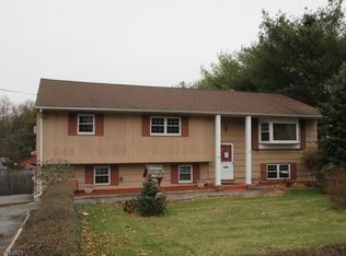 107 Wolfs Corner Rd, Newton, NJ 07860