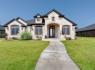 706 N 2nd St, Wolfforth, TX 79382