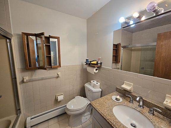 5th image of 45 W 10th St