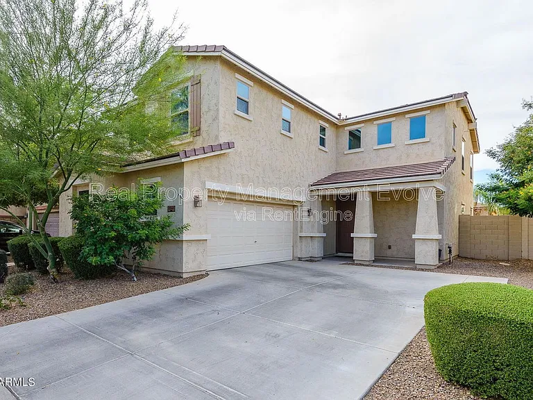 1544 E Hummingbird Way — Photo 1