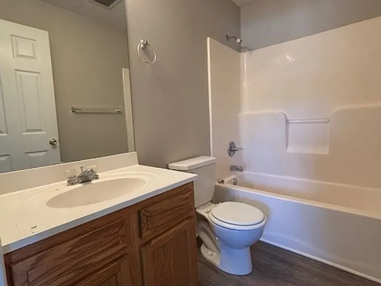 101 Braxton Ct — Photo 7