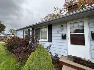 4247 Buckeye Ave, Willoughby, OH 44094