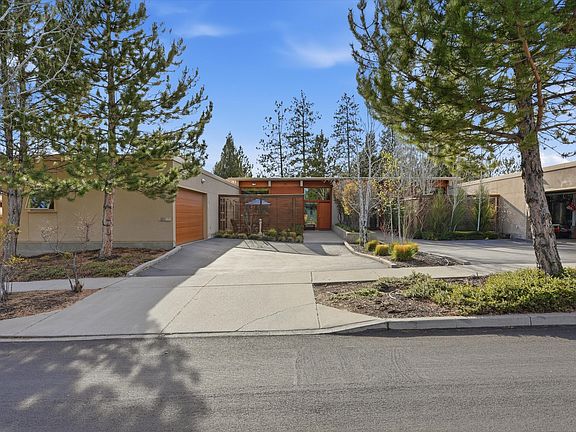4th image of 2207 NW Reserve Camp Ct