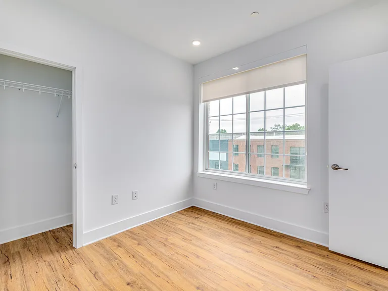 The Howell - 2101 Washington Ave — Photo 98