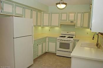 3rd image of 3220 Khyber Cir