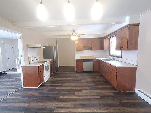 3rd image of 1157 Jefferson Ave APT 1