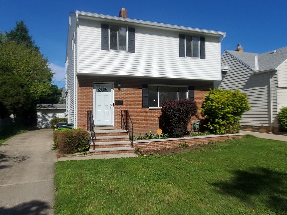 1st image of 420 E 215th St