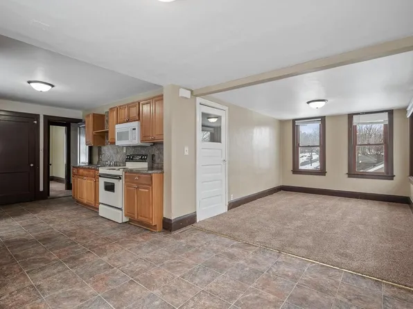 119 Wyoming St E, Saint Paul, MN 55107