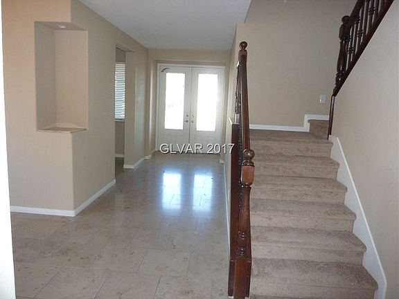 2nd image of 1131 Highbury Grove St