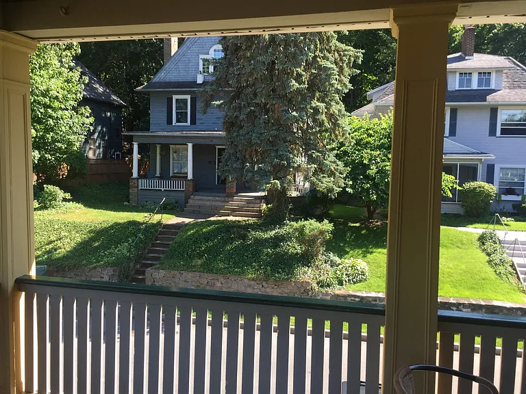 173 Shepard St #UPSTAIRS — Photo 17