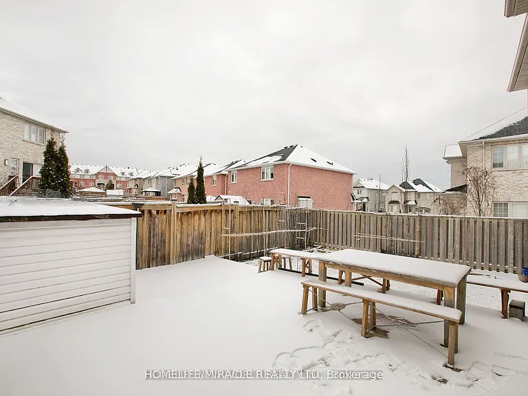 27 Lloydminster Ave #BASEMENT — Photo 15
