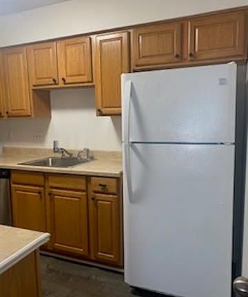 4th image of 741 Heavens Dr APT 1