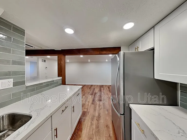 563 S Denver St #1 — Photo 6