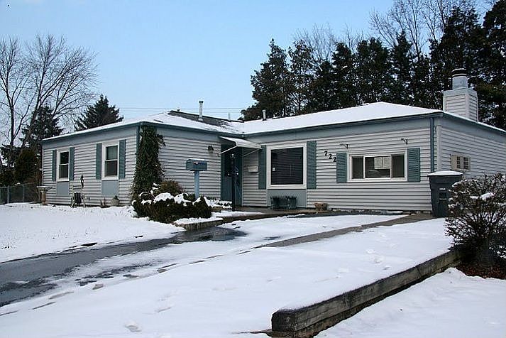 1st image of 722 W Holly Ave