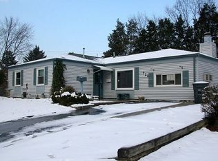 722 W Holly Ave, Sterling, VA 20164