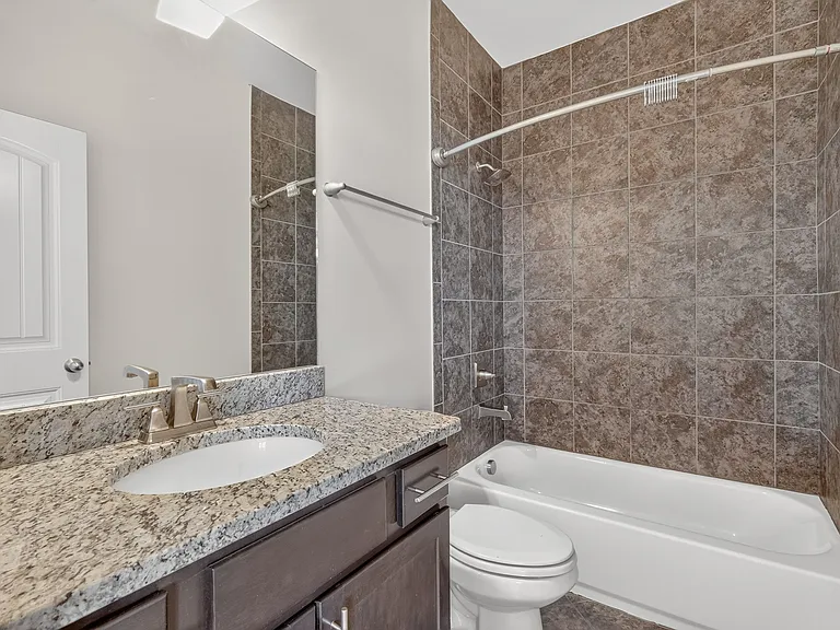 2116D Acklen Ave — Photo 4