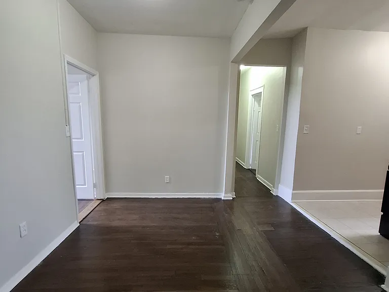 220 Roseville Ave #304 — Photo 3
