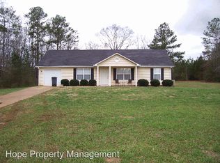 321 Charlie Fuller Rd, Grantville, GA 30220
