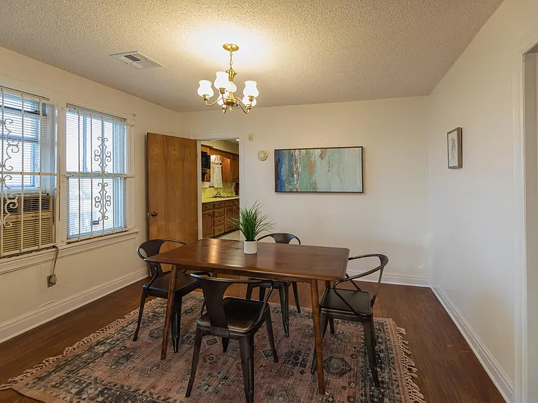 2442 N Jordan Ave — Photo 6