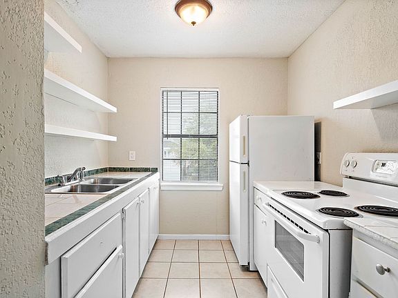 4th image of 1927 Avenue M 1/2 APT 6