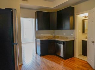2302 W 19th St #1F, Chicago, IL 60608