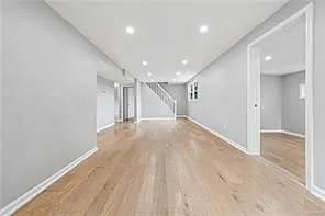 64 Curwood Ct — Photo 3