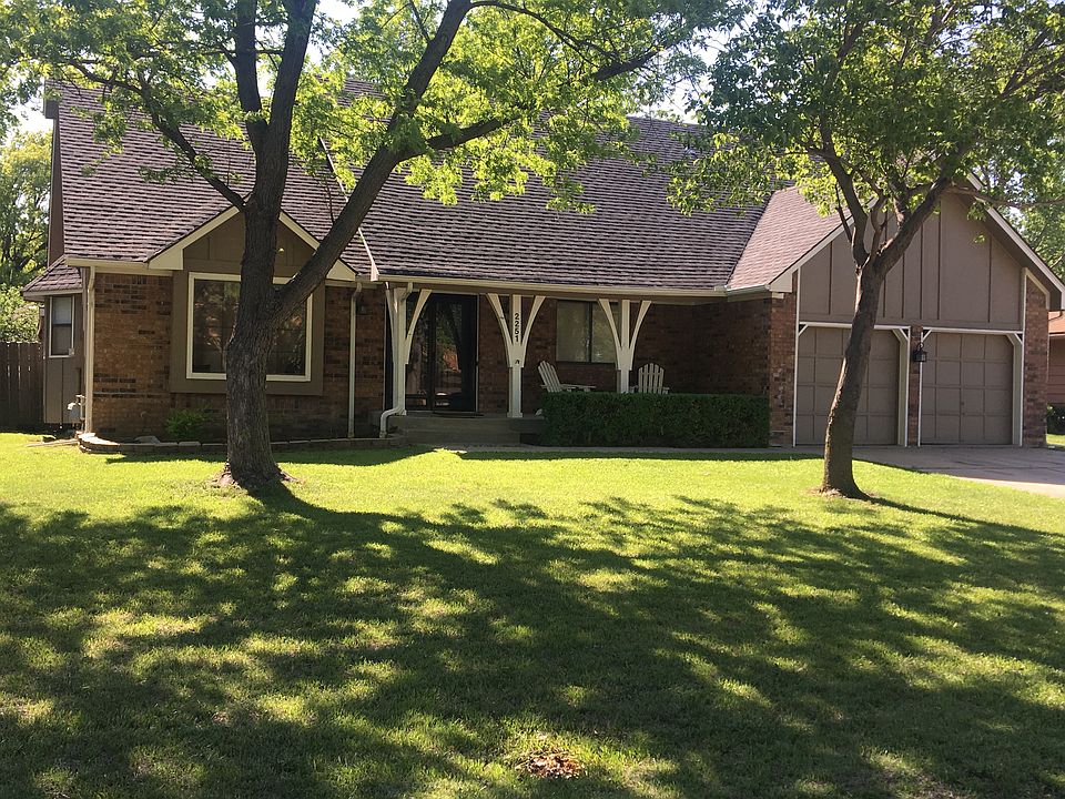 1st image of 2251 N Longwood Cir