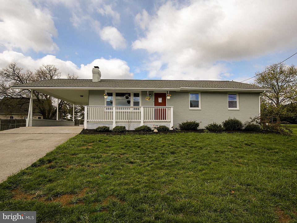 1st image of 124 Plainfield Dr