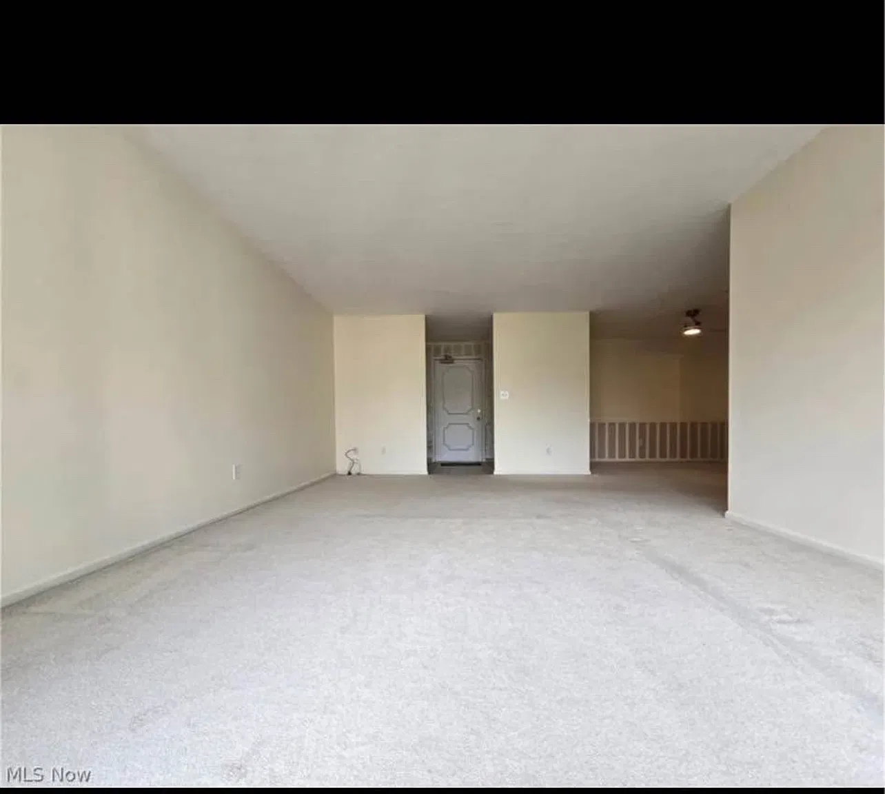 4 bed, 2930 sqft, $1,900 — Photo 2