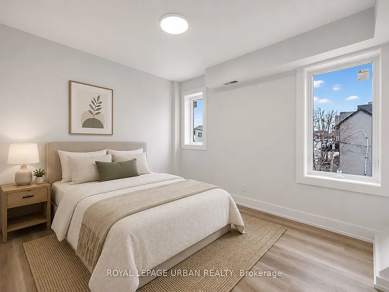 851 Danforth Ave #B — Photo 4
