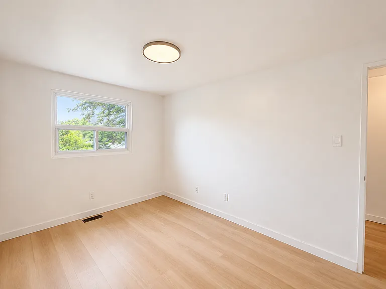 2830 Midland Ave #40 — Photo 14