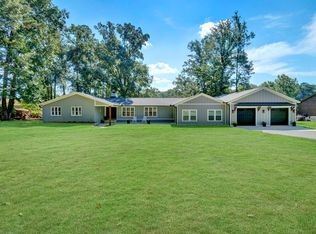 102 P C Jeans Rd, Ninety Six, SC 29666