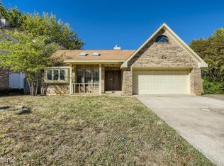 3218 Meadowview Dr, Corinth, TX 76210