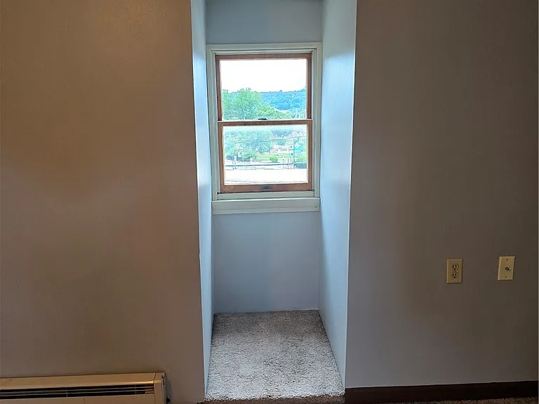 196 W Madison St #4 — Photo 15