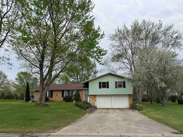3011 E Kendall Ln, Muncie, IN 47303