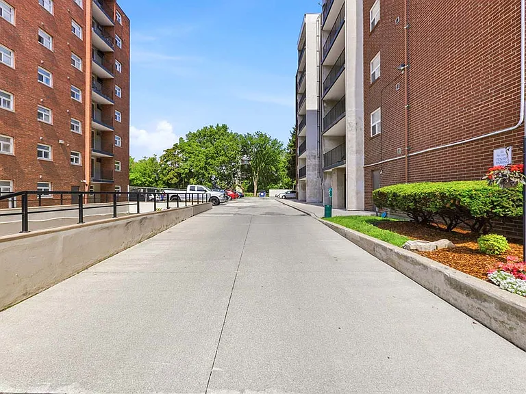 3150 Donnelly St — Photo 31