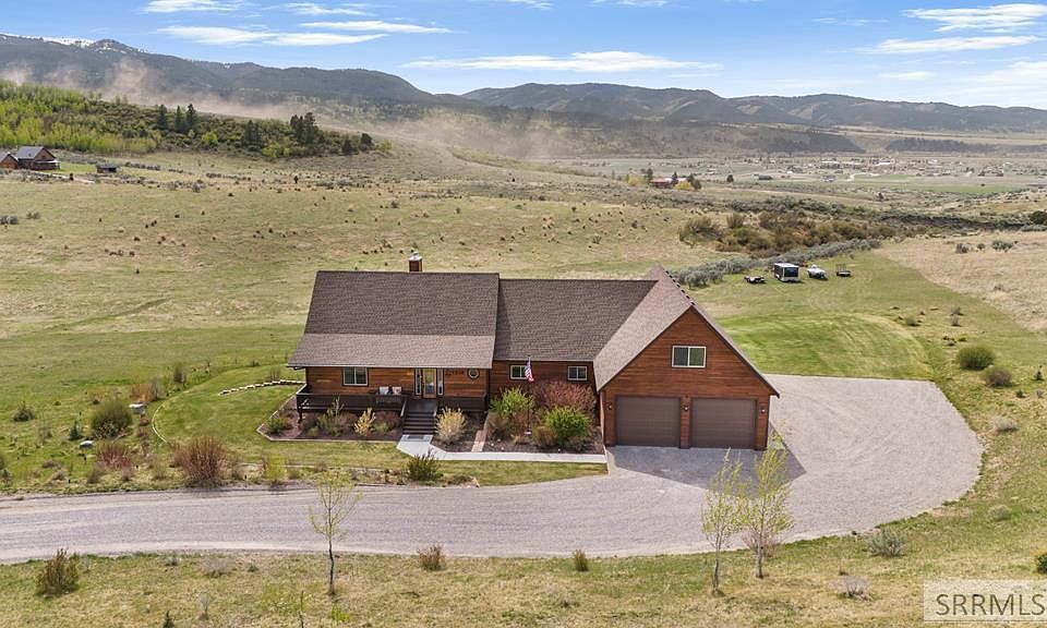 1st image of 1060 Elk Ridge Dr
