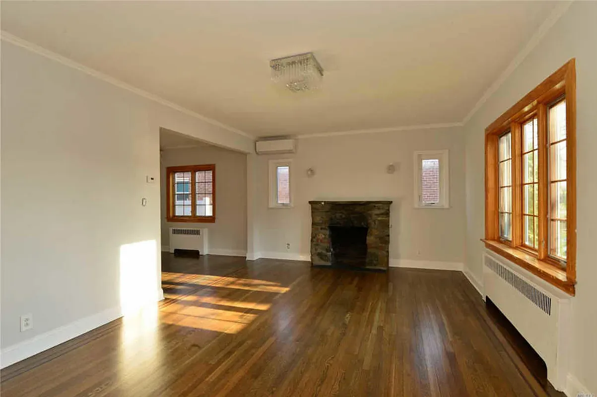 6 bed, 2.5 bath, $7,000 — Photo 3