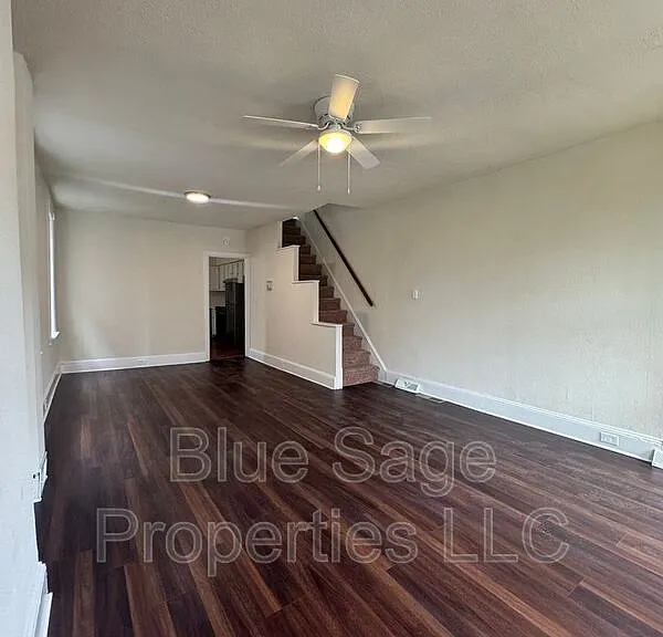 758 Saville Ave — Photo 3