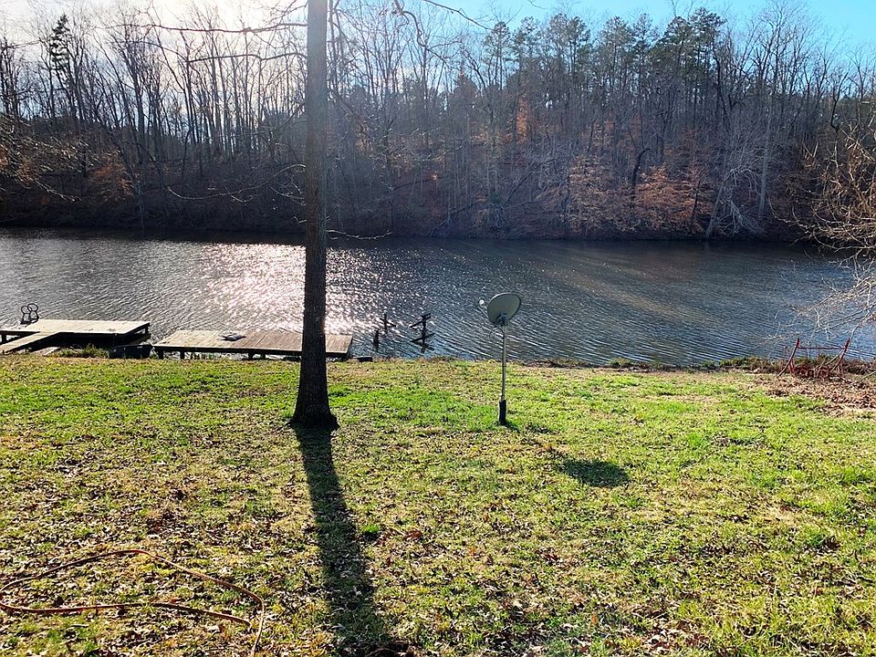 2nd image of 335 Randolph Mill Rd